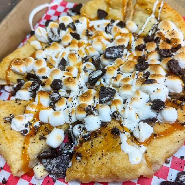 S'Moreo Pizza.